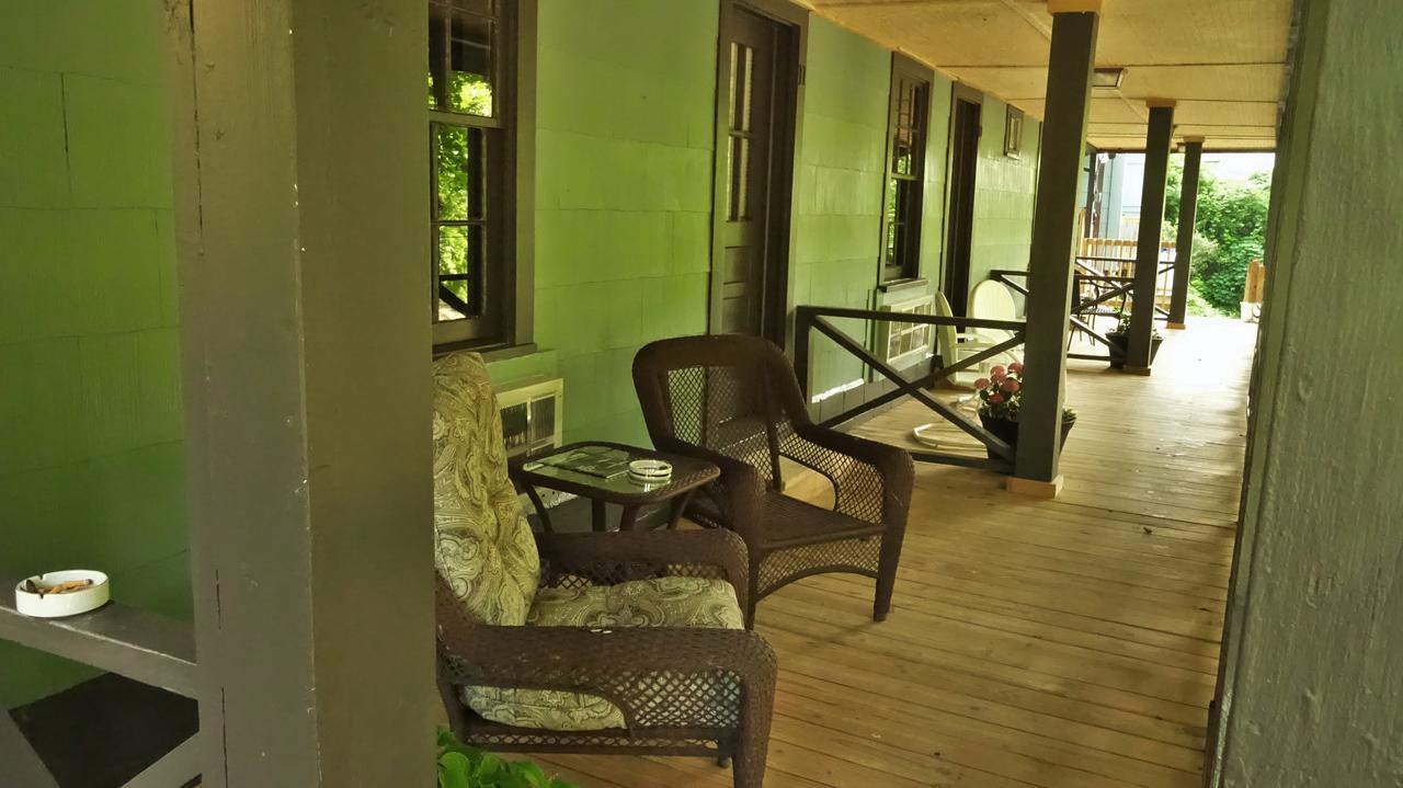 Riverside Lodge At Chimney Rock Εξωτερικό φωτογραφία