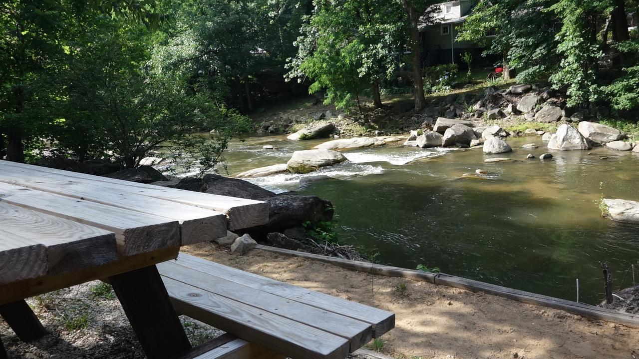 Riverside Lodge At Chimney Rock Εξωτερικό φωτογραφία